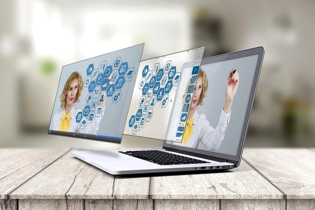 Future mobile ecosystem with holographic interfaces