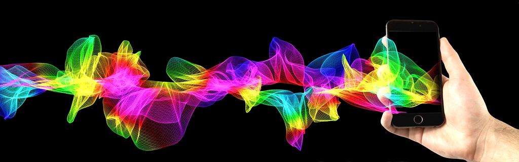 Holographic display technology for smartphones